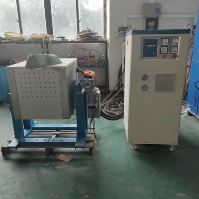 İyi fiyat 160KW Orta Frekanslı İndüksiyon Ocağı 100kg Demir Eritme İndüksiyon Ocağı Çelik çevrimiçi