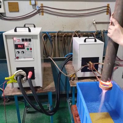 İyi fiyat CE Sertifikalı Dikey Tip Yüksek Frekanslı İndüksiyon Isıtıcı, Verimli Isıtma ve Sertleştirme için Infineon IGBT ile çevrimiçi