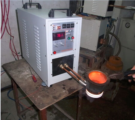 İyi fiyat 2 kg altın erime fırını için düşük fiyatlı indüksiyon ısıtma makinesi (HF-15KW+2KG) çevrimiçi