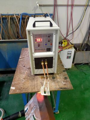 İyi fiyat 15kw için ısı işleme metali ile indüksiyon ısıtma makinesi çevrimiçi