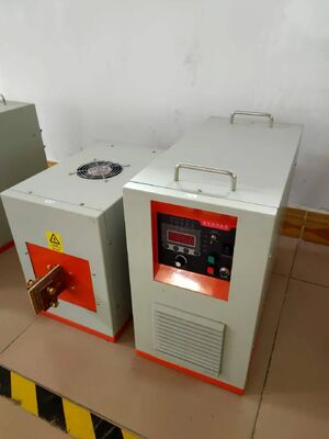 İyi fiyat UF-20KW Ultra Yüksek Frekanslı İndüksiyonlu Isıtma Makinesi çevrimiçi