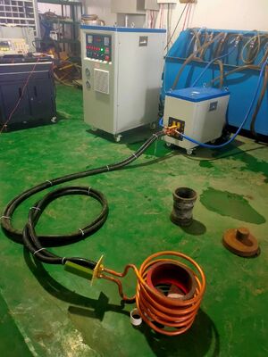 İyi fiyat Mf-120kw Orta Frekans İndüksiyonlu Isıtma Makinesi 4m Esnek Bağlantılı çevrimiçi